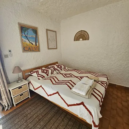 Cocody Apartment *